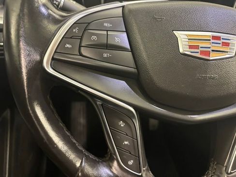Used 2019 Cadillac XT5 Premium Luxury FWD image 24