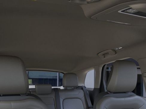 New 2025 Lincoln Corsair FWD w/ Equipment Group 101A image 22