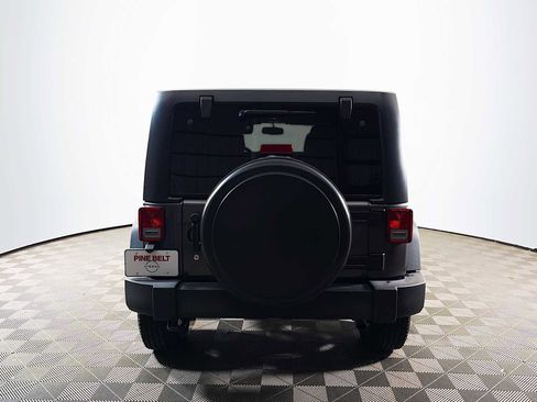 Used 2016 Jeep Wrangler Unlimited Sport w/ Quick Order Package 24S AWD/4WD image 5