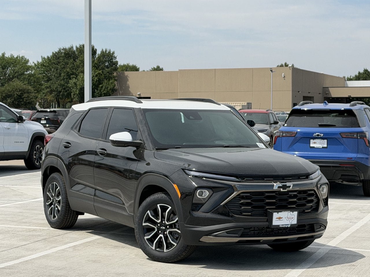 New 2026 Chevrolet TrailBlazer ACTIV w/ Convenience Package FWD image 2