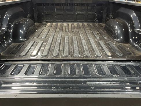 Used 2017 RAM 1500 Express w/ Black Ram 1500 Express Group AWD/4WD image 13