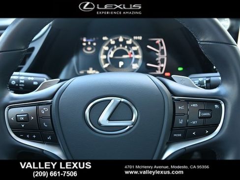 Used 2025 Lexus ES 350 w/ Premium Package image 13