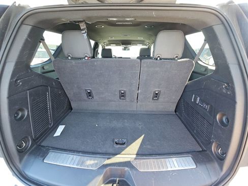 Used 2025 GMC Yukon Denali AWD/4WD image 16