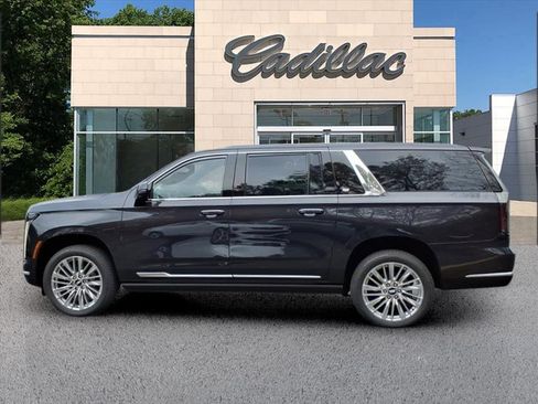 New 2026 Cadillac Escalade ESV Luxury image 2