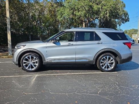 Certified 2025 Ford Explorer Platinum w/ Ultimate Package image 9