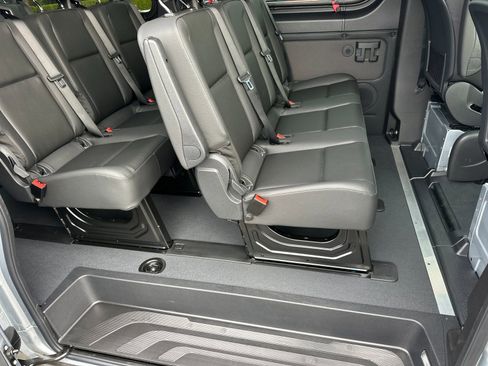 Used 2025 Mercedes-Benz Sprinter 2500 image 12