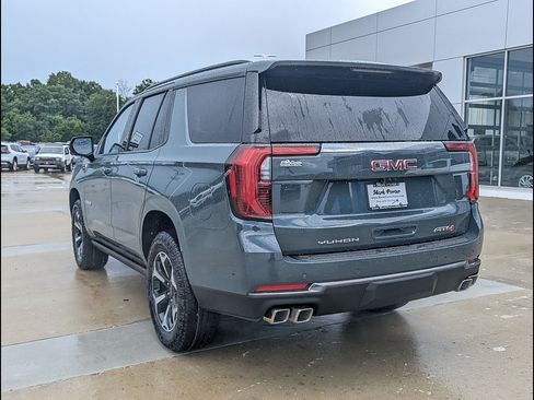 New 2026 GMC Yukon AT4 w/ AT4 Premium Plus Package AWD/4WD image 8