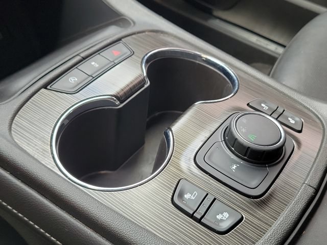 Certified 2023 GMC Acadia SLT FWD image 38