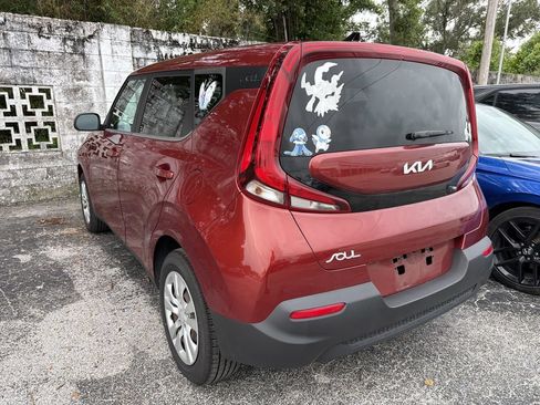 Used 2022 Kia Soul LX FWD image 7