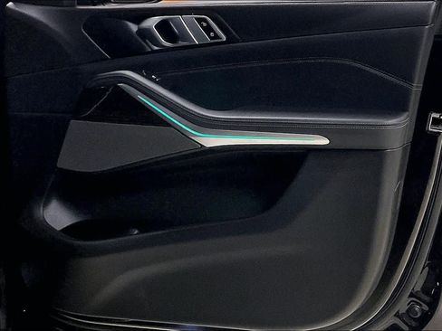 Certified 2024 BMW X5 xDrive40i w/ M Sport Package image 22