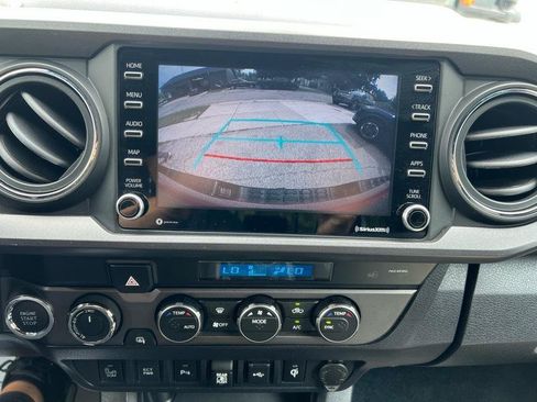 Used 2021 Toyota Tacoma TRD Sport w/ Technology Package AWD/4WD image 16