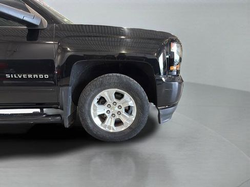 Used 2018 Chevrolet Silverado 1500 LT w/ All Star Edition AWD/4WD image 36