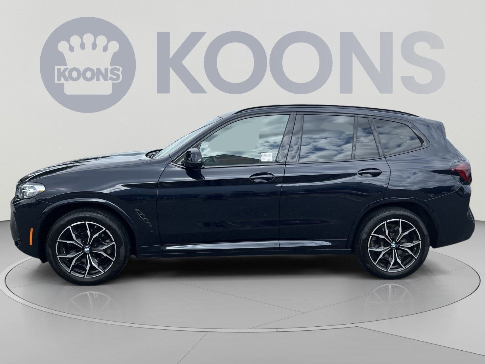 Used 2024 BMW X3 xDrive30i w/ Premium Package AWD/4WD image 2