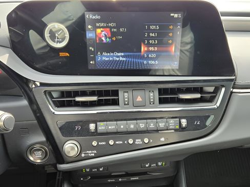 Certified 2022 Lexus ES 350 F Sport image 15