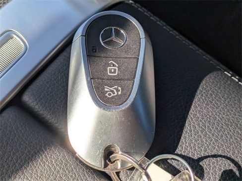 Used 2023 Mercedes-Benz C 300 4MATIC Sedan image 24