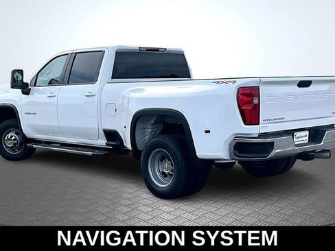Used 2024 Chevrolet Silverado 3500 LT image 6