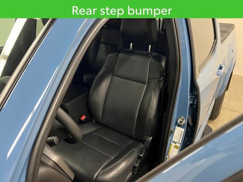 Used 2019 Toyota Tacoma TRD Sport AWD/4WD image 27