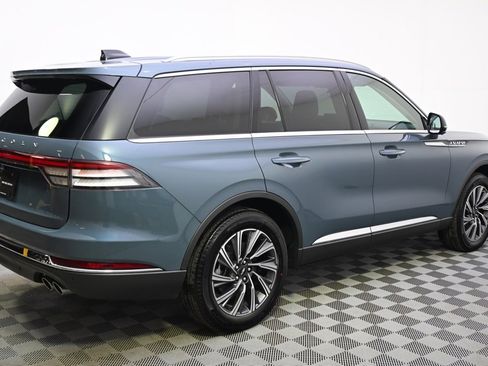 New 2026 Lincoln Aviator AWD image 7
