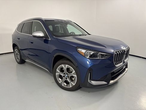 Certified 2024 BMW X1 xDrive28i w/ Convenience Package image 1