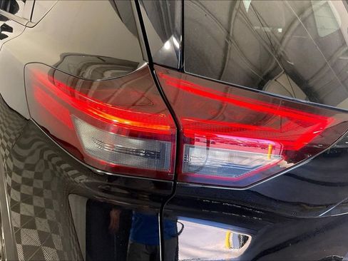 Used 2021 Nissan Rogue Platinum AWD/4WD image 40