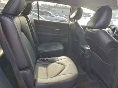 Used 2024 Toyota Grand Highlander AWD image 9