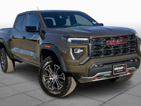 Used 2024 GMC Canyon AT4 image 2