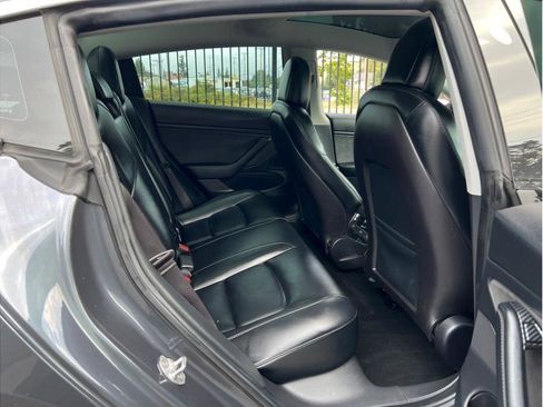 Used 2019 Tesla Model 3 Long Range image 14