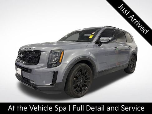 Certified 2022 Kia Telluride SX w/ SX Prestige Package AWD/4WD image 3