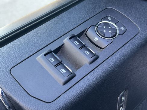 Used 2020 Ford F150 XLT w/ Equipment Group 302A Luxury AWD/4WD image 18