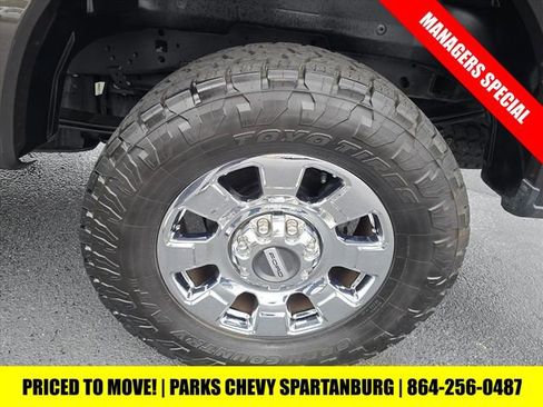 Used 2024 Ford F250 Lariat w/ Chrome Package image 18