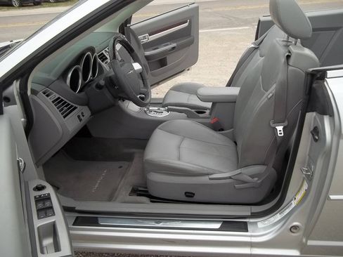 Used 2008 Chrysler Sebring Limited w/ Luxury Group FWD image 16