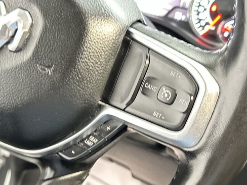 Used 2020 RAM 1500 Laramie AWD/4WD image 29