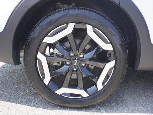 Used 2025 Kia Telluride EX FWD image 24