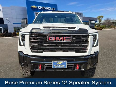 Used 2025 GMC Sierra 2500 AT4X AWD/4WD image 2