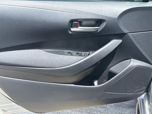 Used 2026 Toyota Corolla SE w/ SE Premium Package image 25