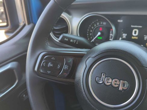 Used 2023 Jeep Wrangler Unlimited w/ Cold Weather Group AWD/4WD image 19