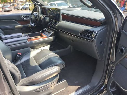 Used 2023 Lincoln Navigator Reserve AWD/4WD image 33