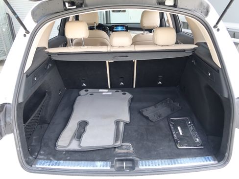 Used 2022 Mercedes-Benz GLC 300 image 33