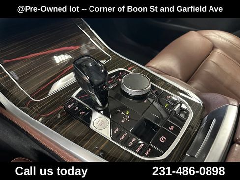 Used 2021 BMW X7 xDrive40i w/ Premium Package AWD/4WD image 27