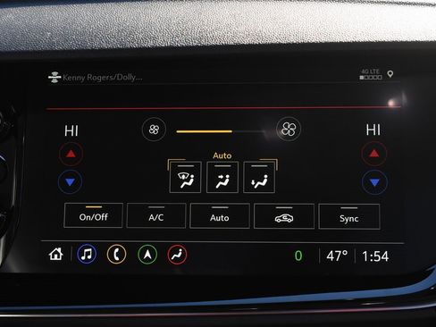 Used 2023 Buick Envision Avenir image 45