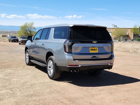 New 2026 Chevrolet Suburban Premier w/ Sun And Tow Package AWD/4WD image 3