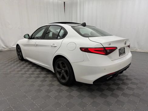 Used 2018 Alfa Romeo Giulia AWD image 8