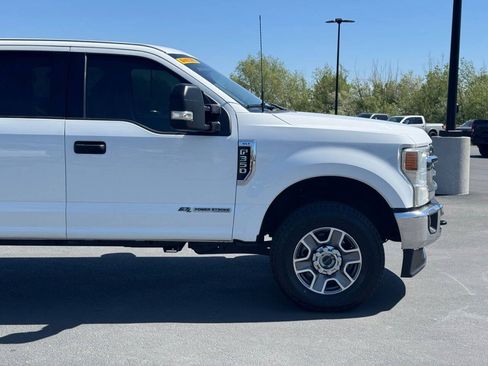 Used 2022 Ford F350 XLT w/ XLT Value Package AWD/4WD image 4