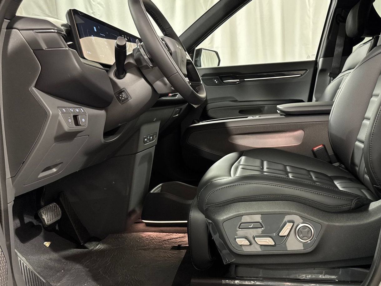 New 2026 Kia EV9 Land AWD/4WD image 4