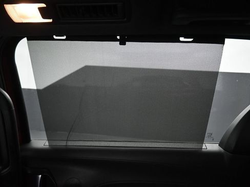 Used 2021 Toyota Sienna XSE FWD image 35