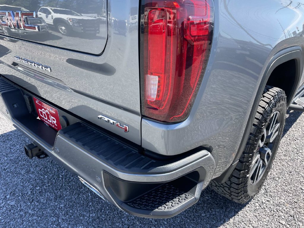 Used 2020 GMC Sierra 1500 AT4 w/ AT4 Premium Package AWD/4WD image 21