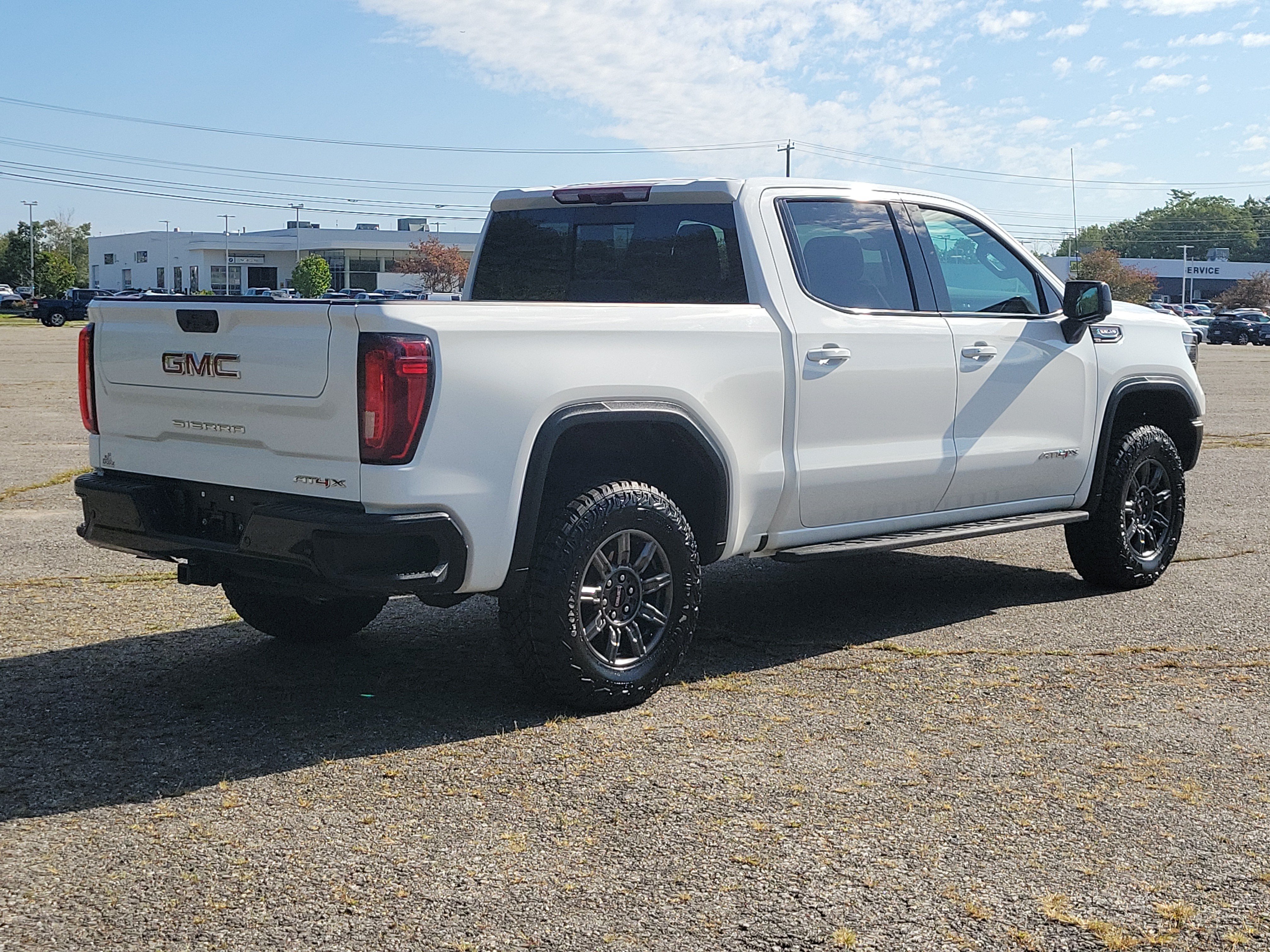 Used 2024 GMC Sierra 1500 AT4X AWD/4WD image 5