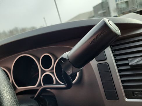 Used 2013 Toyota Tundra 4x4 CrewMax image 30