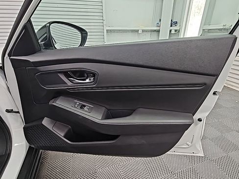 Used 2023 Honda Accord Sport image 40