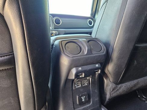 Used 2023 Jeep Wrangler Unlimited Sahara w/ Cold Weather Group AWD/4WD image 17